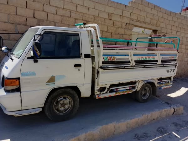 هيونداي H-100 1996 - صورة 1
