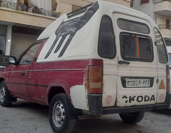 سكودا بيك آب 1994 - صورة 4