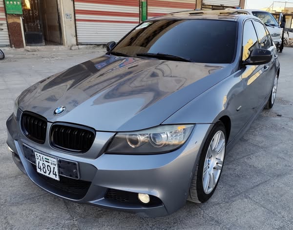 BMW 320 2011 - صورة 1
