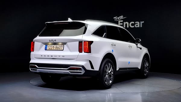 Kia Sorento 2022 - صورة 2