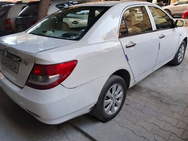 BYD F3 2012 - صورة 2