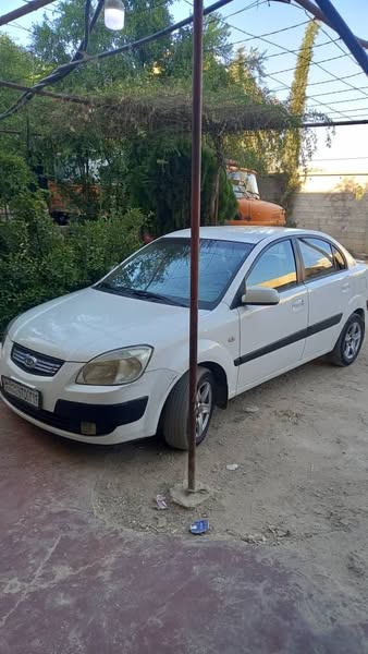 كيا ريو 2009 - صورة 1