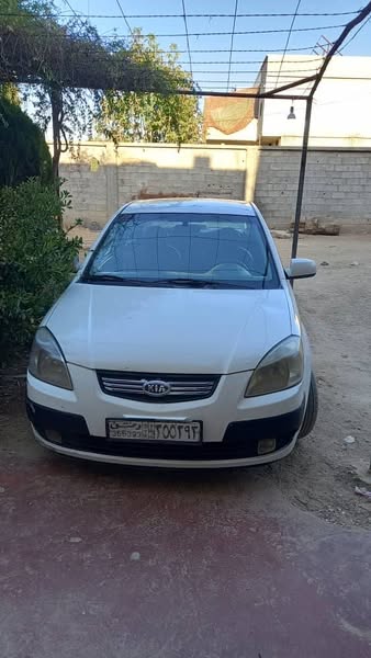 كيا ريو 2009 - صورة 5