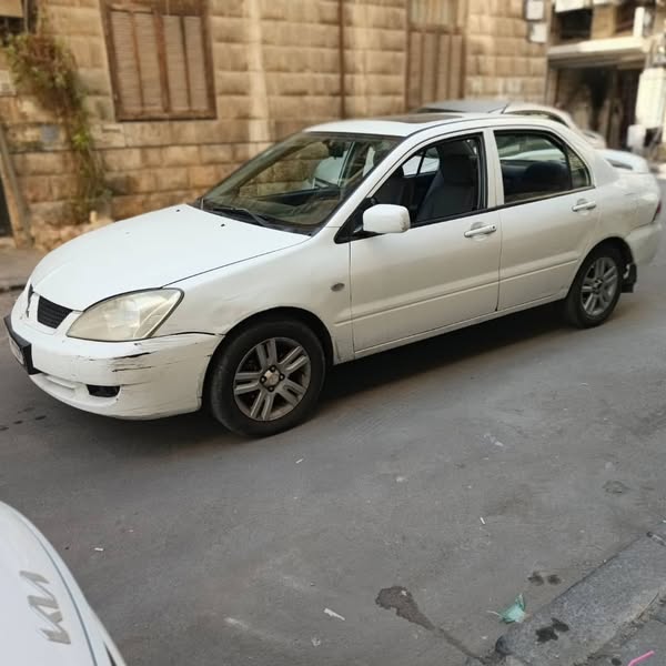 Mitsubishi Lancer 2010 - صورة 4