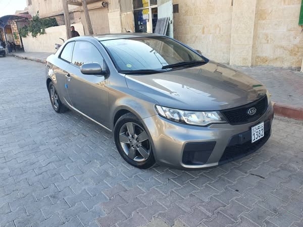 كيا فورتي 2012 - صورة 2