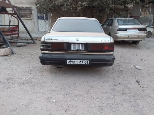 مازدا 929 1992 - صورة 3