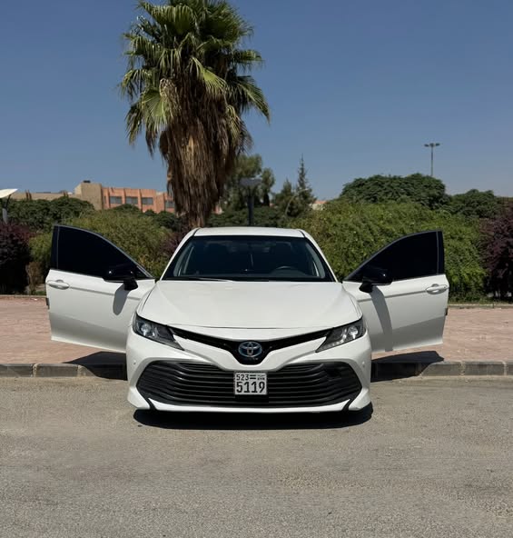 تويوتا كامري 2020 - صورة 2