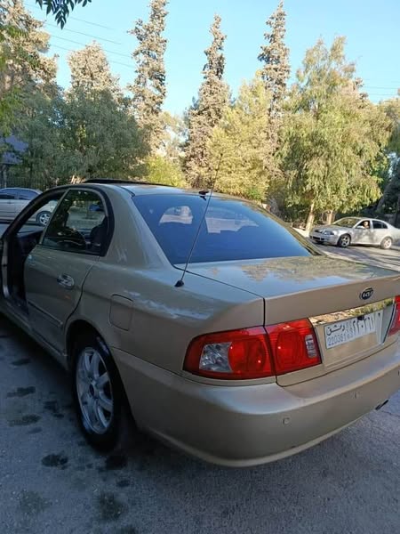 كيا أوبتما 2002 - صورة 4