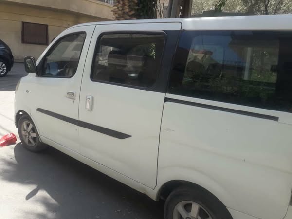 Chevrolet Joy 2011 - صورة 4