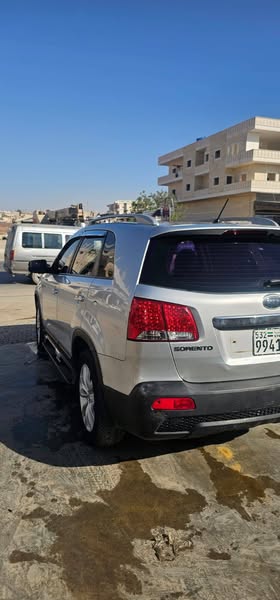 كيا سورينتو 2011 - صورة 5