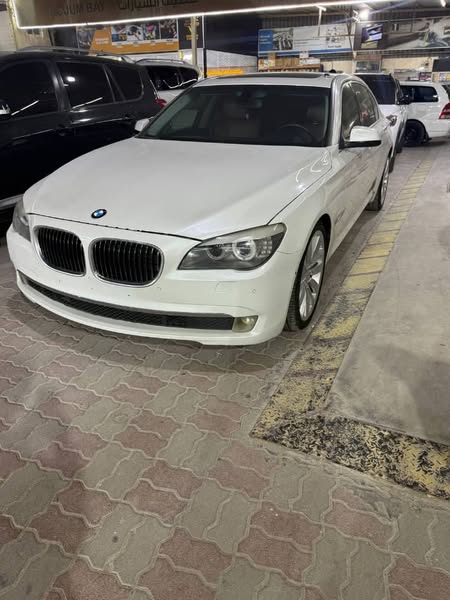 بي إم دبليو ٧٤٠Li 2012 - صورة 1