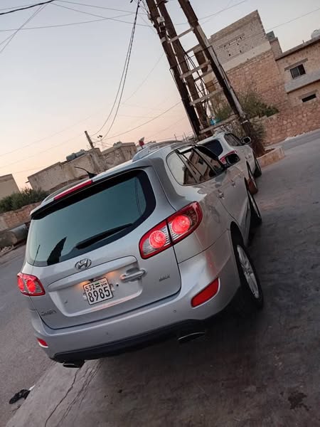 هيونداي سنتافي 2010 - صورة 3