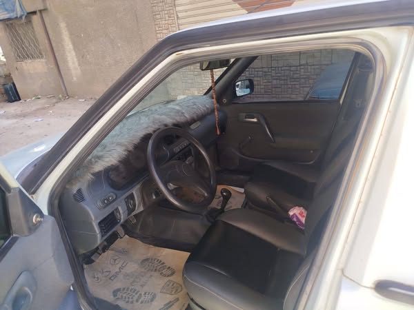 سكودا Pickup 1996 - صورة 4
