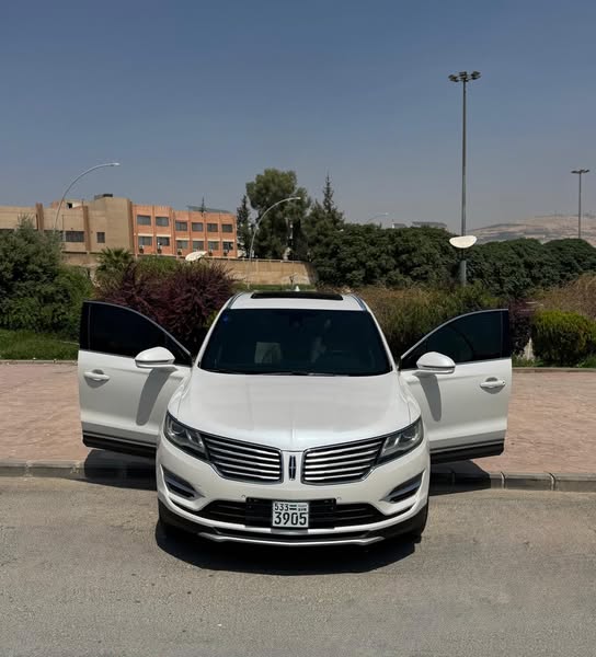 لينكولن MKC 2015 - صورة 1
