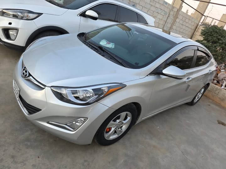 هيونداي إلنترا 2016