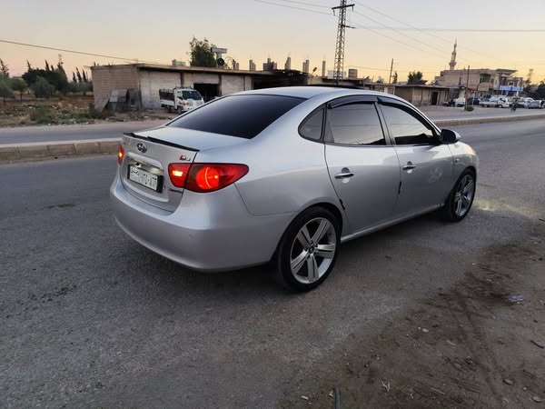 هيونداي افانتي 2008 - صورة 4