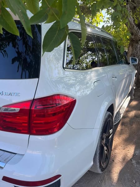 Mercedes-Benz GL 500 2015 - صورة 5
