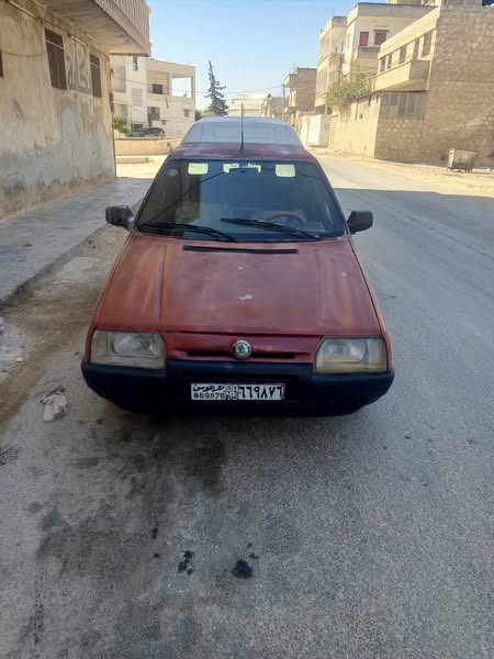 سكودا Pickup 1994 - صورة 1