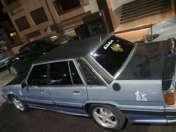 مازدا 929 1983 - صورة 3