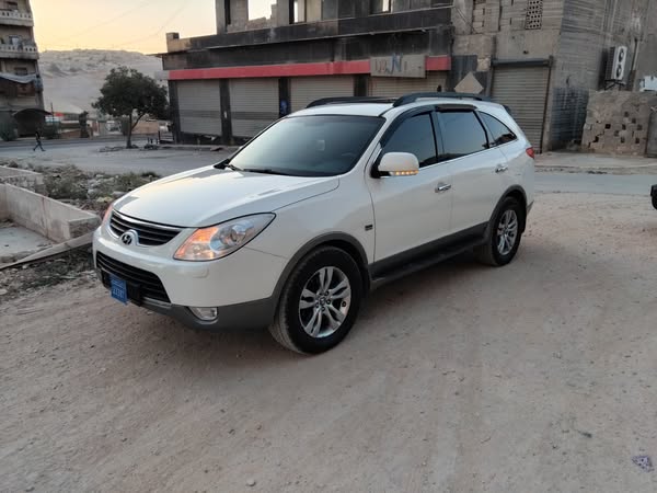 هيونداي فير كروز 2010 - صورة 2