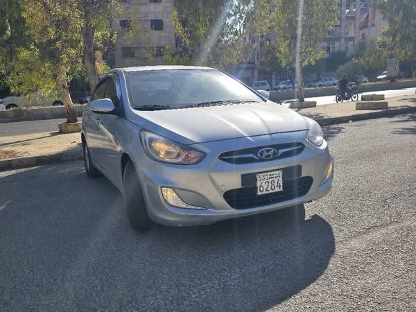 هيونداي اكسنت 2012 - صورة 1