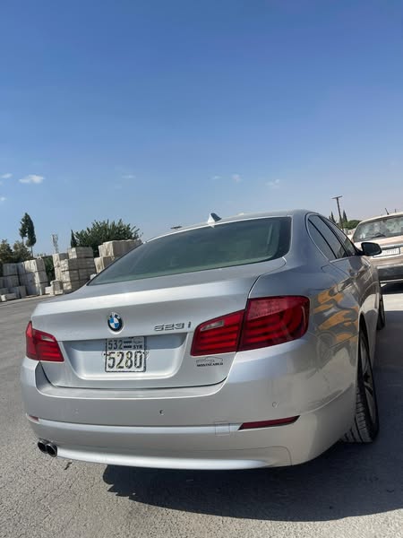 BMW 523i 2013 - صورة 5
