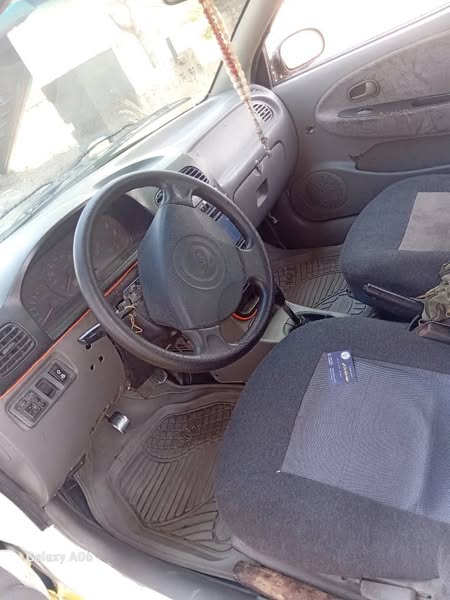 كيا ريو 2002 - صورة 1