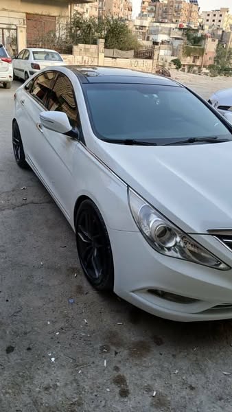 هيونداي سوناتا 2012 - صورة 2