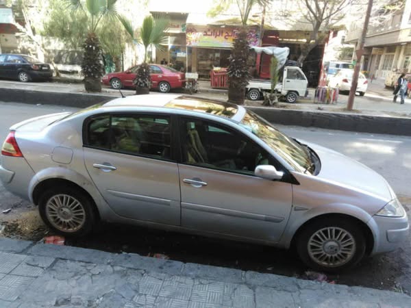 Renault Megane 2005 - صورة 3