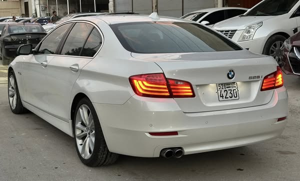 BMW 5 Series 2015 - صورة 5