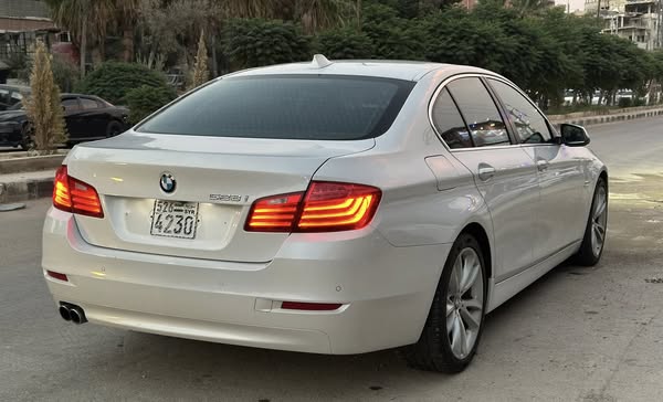 BMW 5 Series 2015 - صورة 3