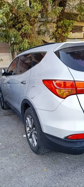 هيونداي سنتافي 2013 - صورة 5