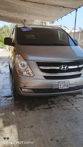هيونداي H-1 Starex 2015 - صورة 1