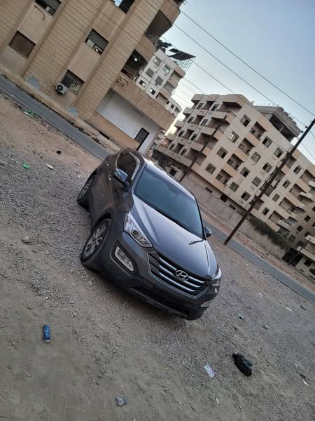 هيونداي سنتافيه 2013 - صورة 3