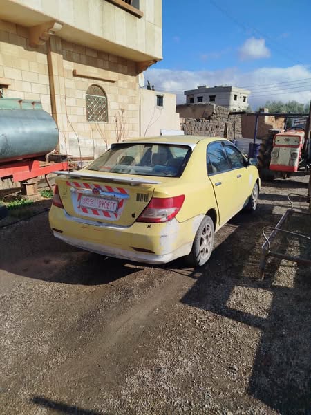 BYD F3 2012 - صورة 2