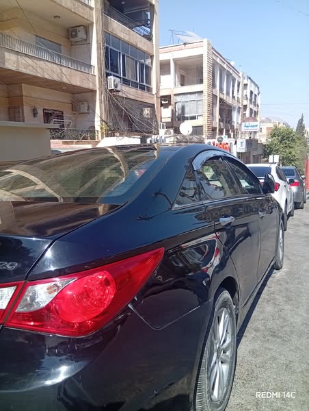 هيونداي سوناتا 2011 - صورة 3