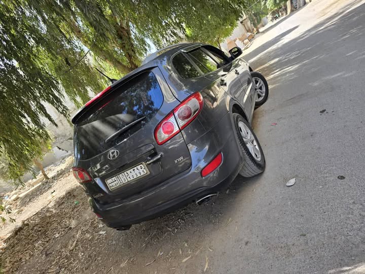 هونداي سنتافيه 2010 - صورة 1