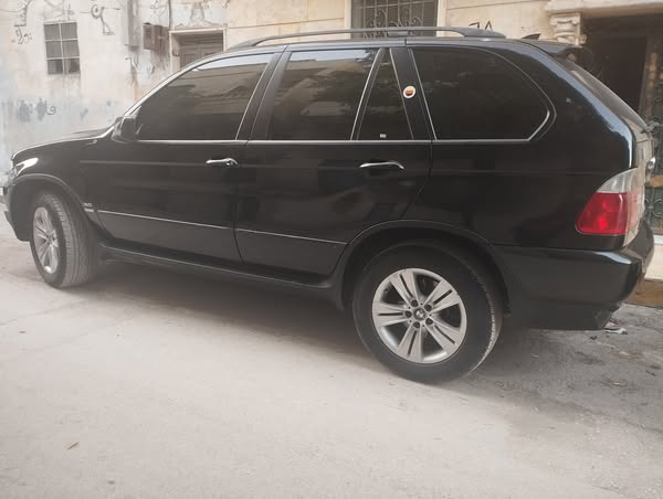 BMW X5 2006 - صورة 4