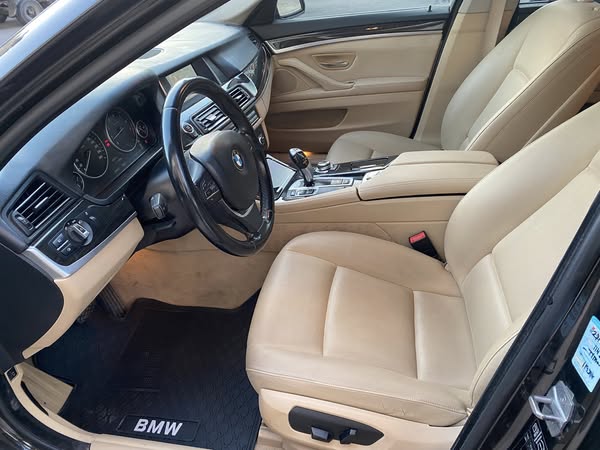 BMW 5 Series 2015 - صورة 5