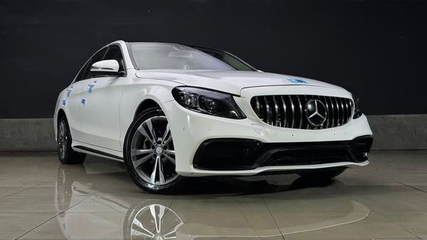 مرسيدس-بنز C 300 2017 - صورة 4