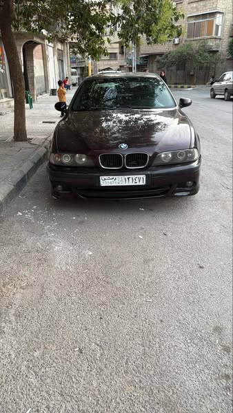 BMW 5 Series 1998 - صورة 1