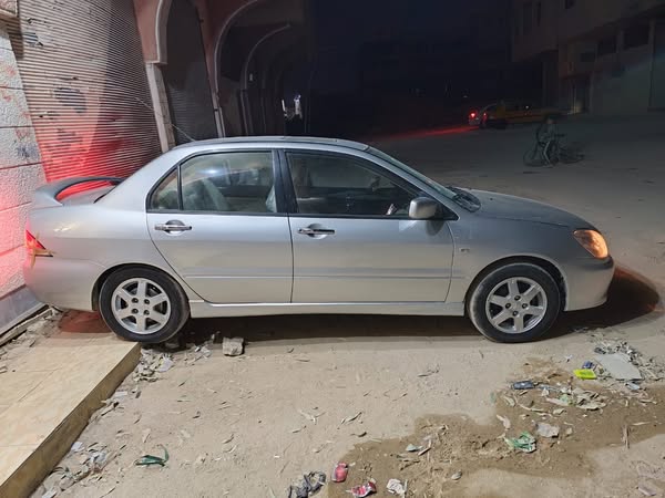 ميتسوبيشي Lancer 2006 - صورة 2