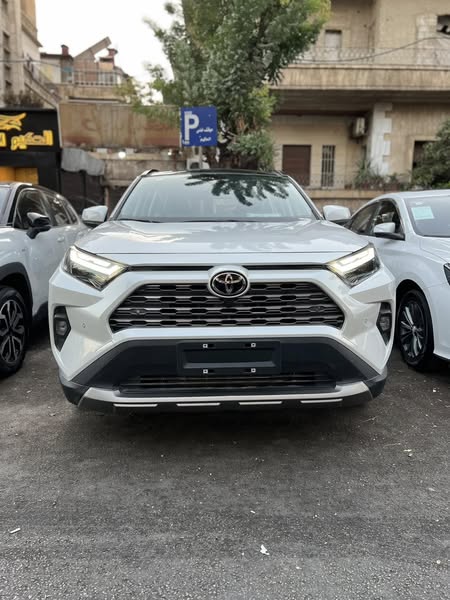 تويوتا RAV 4 2025 - صورة 1