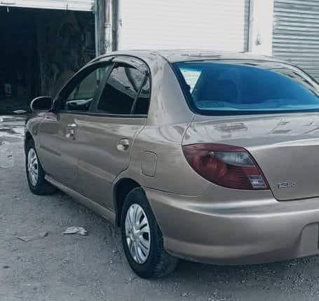كيا ريو 2002
