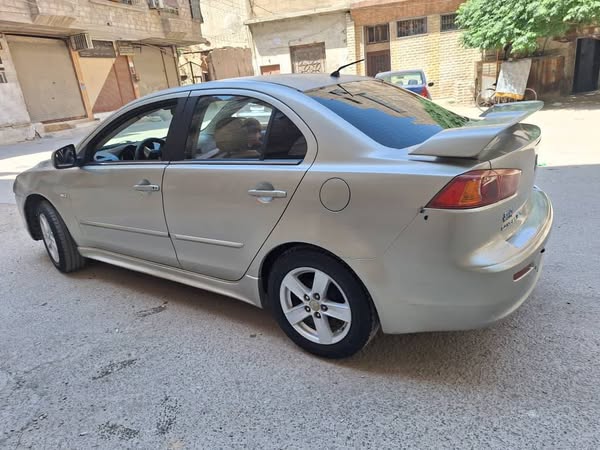 ميتسوبيشي لانسر 2008 - صورة 1