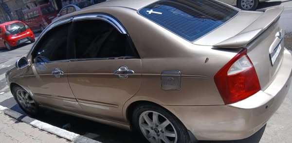 كيا سبكترا 2006 - صورة 3