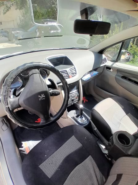 Peugeot 207 2010 - صورة 5