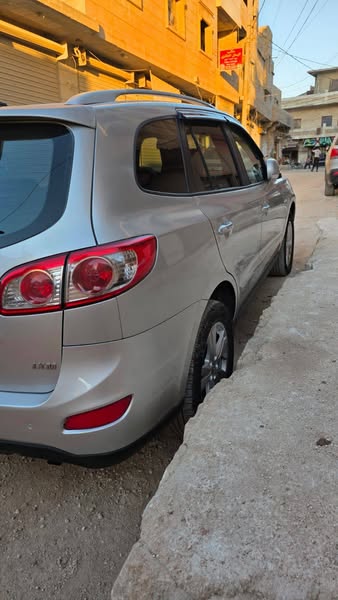 Hyundai Santa Fe 2010 - صورة 3