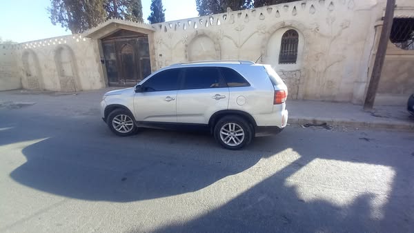 كيا سيرنتو 2015 - صورة 1