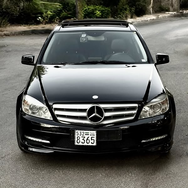 مرسيدس بنز سي 200 2011 - صورة 1